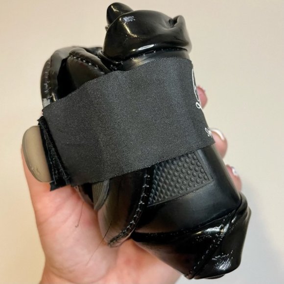 Black Luxury Travel Flats | Size Medium (8/9) | NWOT | *FREE WITH PURCHASE!* - Picture 7 of 11